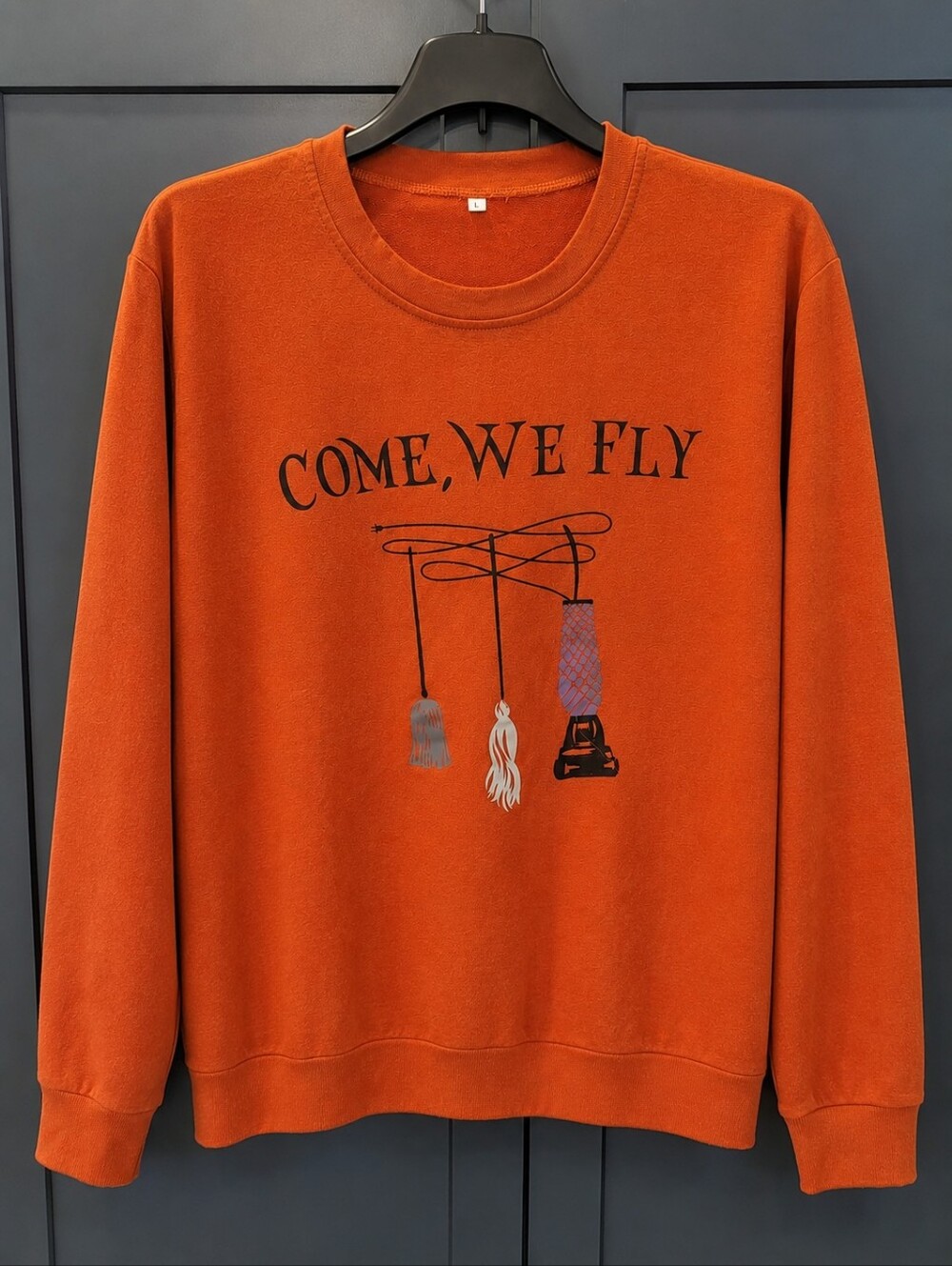 Come We Fly Orange Witchy Halloween Sweatshirt Size L